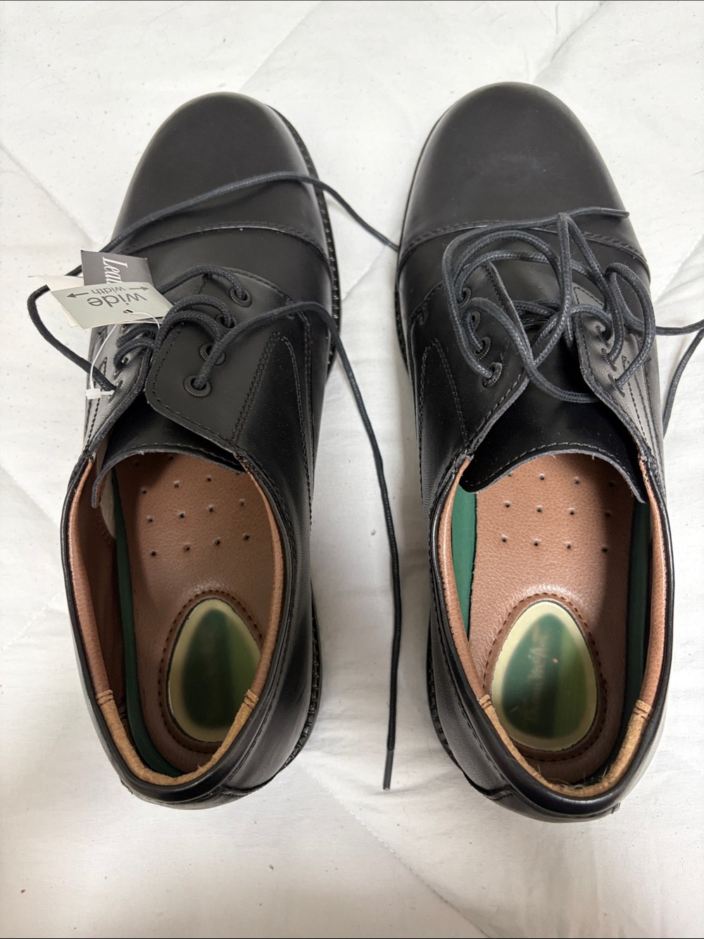 Thom McAn Black Leather Derby Shoes with Lace-Up Closure